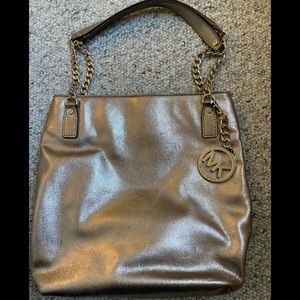 Michael Kors NWT silver jet set bag